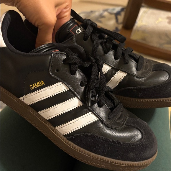 Adidas Black and White Classic Sneakers - Picture 2 of 9